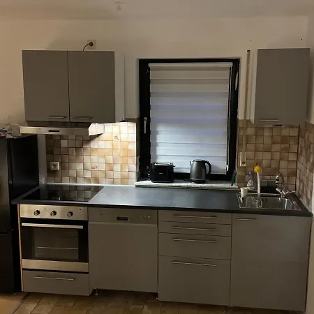 Apartmán Modern, Cosy With Access