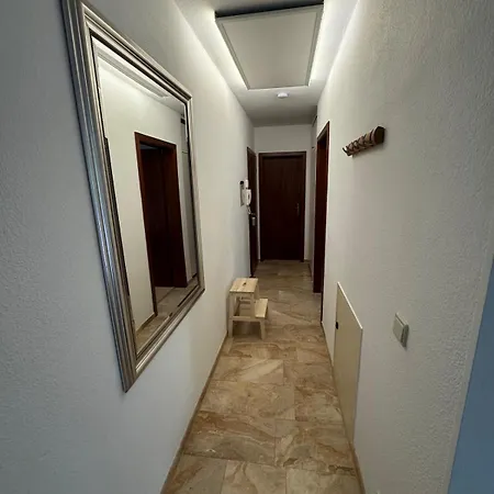 Modern, Cosy With Access Apartmán Bonn
