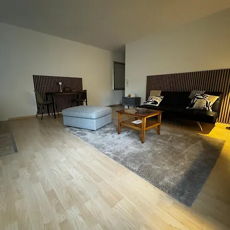 Modern, Cosy With Access *